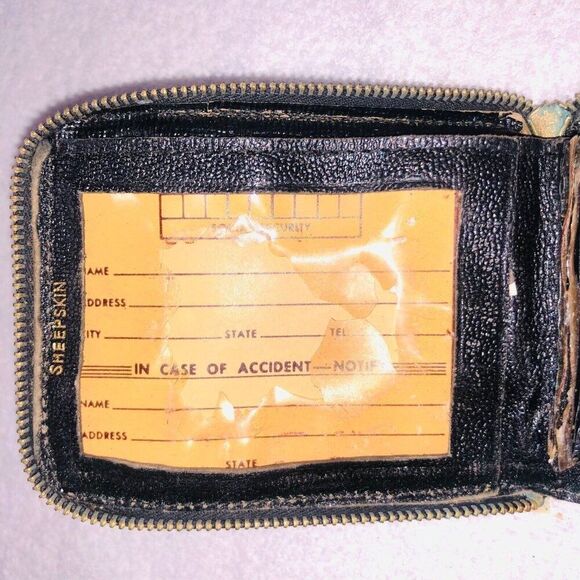 Vintage Womans Black Leather Wallet Folding Pill Holder Coin Slot Make Up - Picture 7 of 8